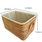Panier en osier tressé à la main