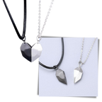 Paire de colliers magnétiques