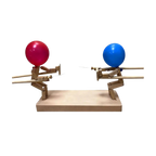 Jeu d'escrime avec ballons en bambou