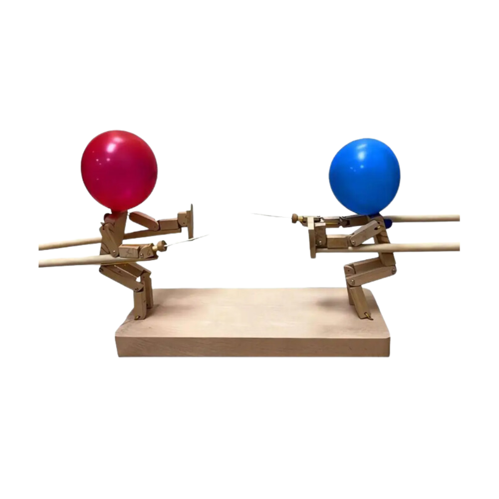 Jeu d'escrime avec ballons en bambou