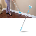 Brosse de nettoyage flexible pour plinthes